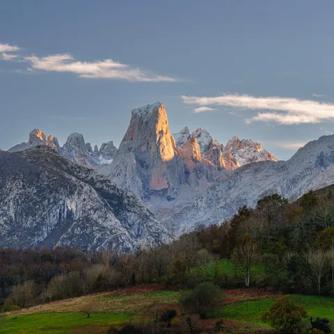 Naranjo de Bulnes, Picos de Europa, Asturias, Spain [2500x2500] [OC]