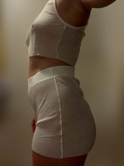 Do any of u like clothed?