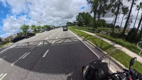 No light. No Stop. No Yield. No Merge. MOOOOVE, YOU IDIOT. [oc]