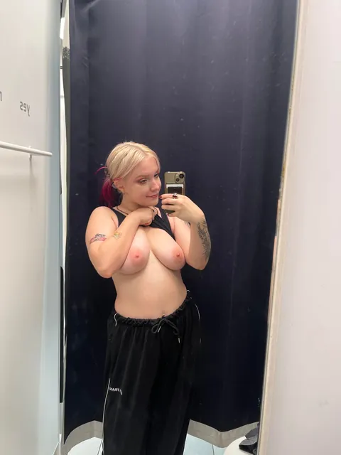 I’m in love with changing room