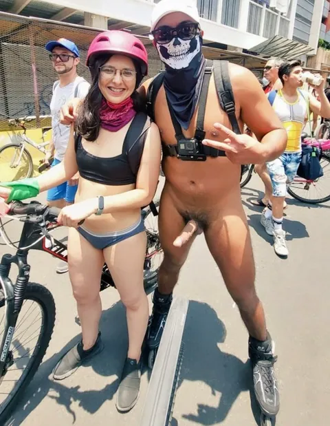 WNBR public erection CFNM fun - Byron Bay, London, San Francisco, Mexico City