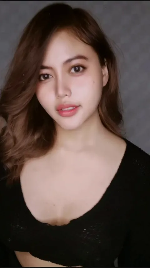 Do you like that way I jiggle? (OC) 😘