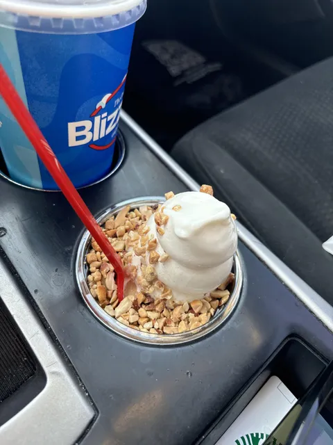 My Dairy Queen sundae fitting perfectly in my cup holder