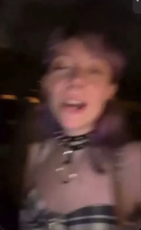 Fucking 2 best friends in the same friend group