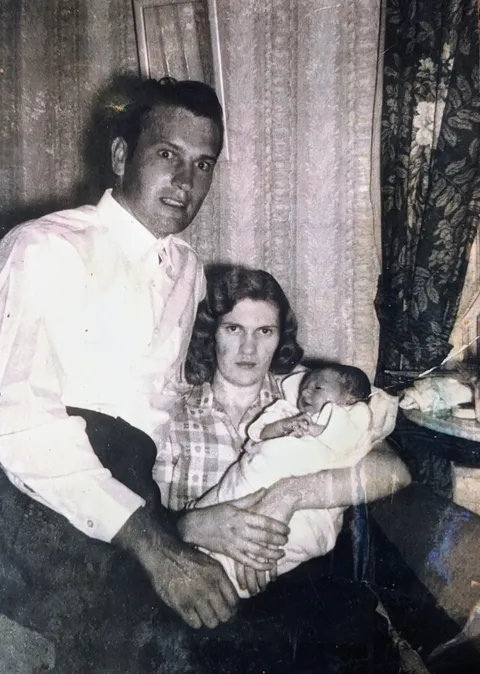 The face of new parents (My dad and his first wife, 1961)