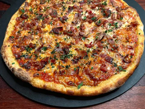 [Homemade] bacon and onion pizza