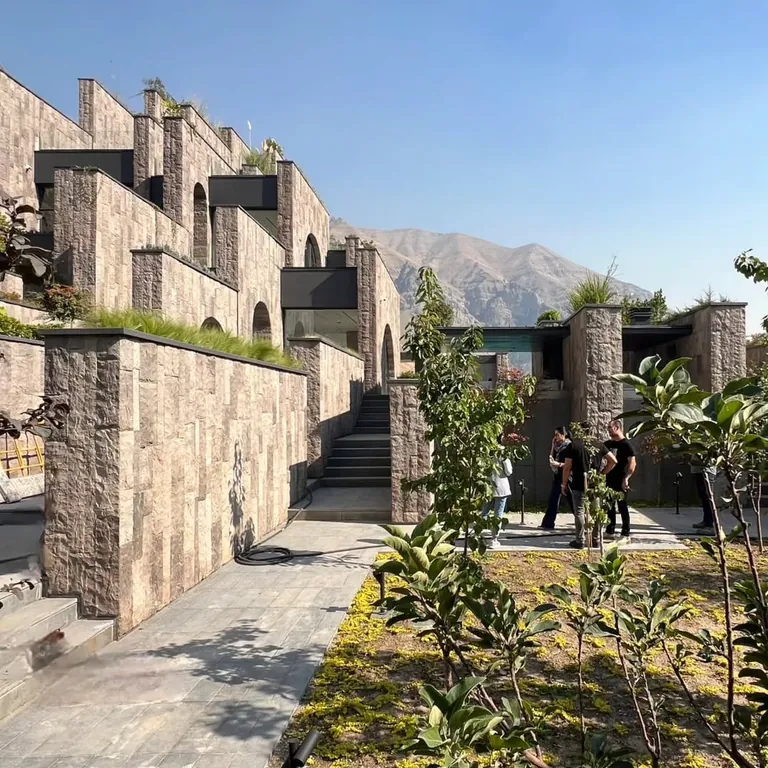 Villa Babylon by Farshad Mehdizadeh FMZD in Iran - Opinions?