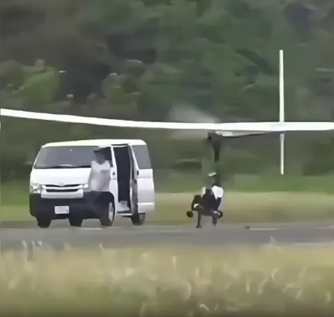 A group of Japanese students built this flying cycle, which can fly just by pedaling