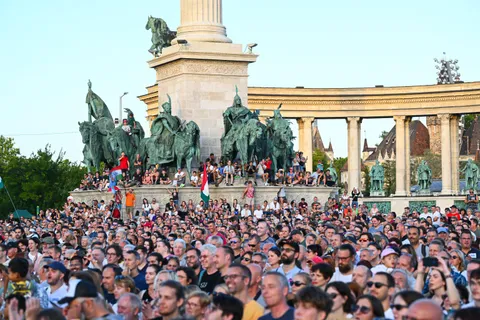 Currently happening: demonstration for clean public discourse and free public spaces
Hungary, Budapest