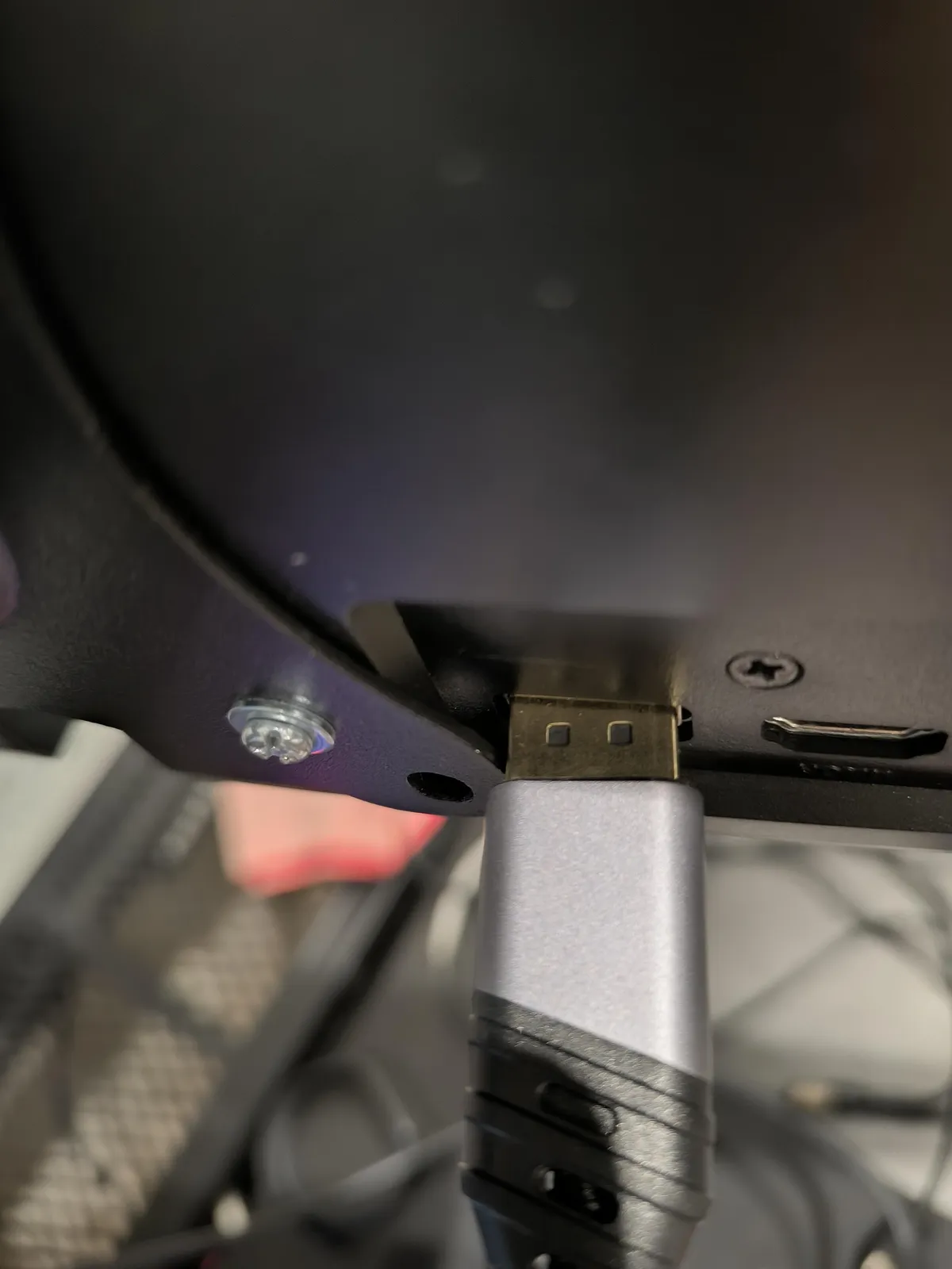 I can't use the DP port because the monitor stand slightly blocks the input