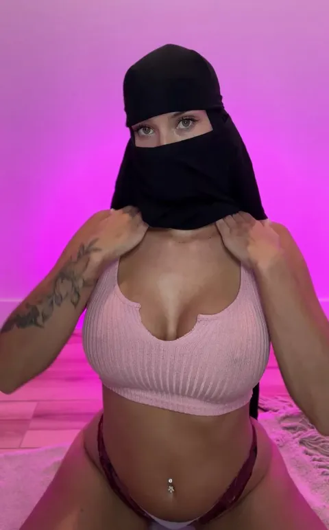 I want to keep my hijab on while you titty fuck me