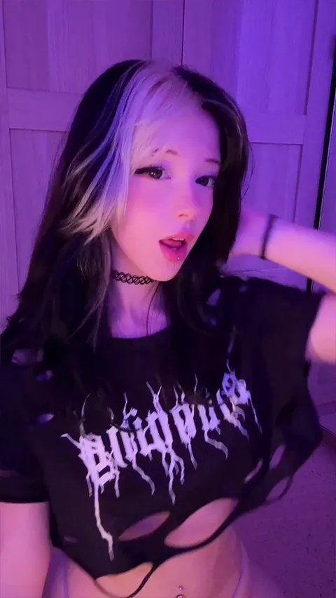 Waiting for u to cum on my face: