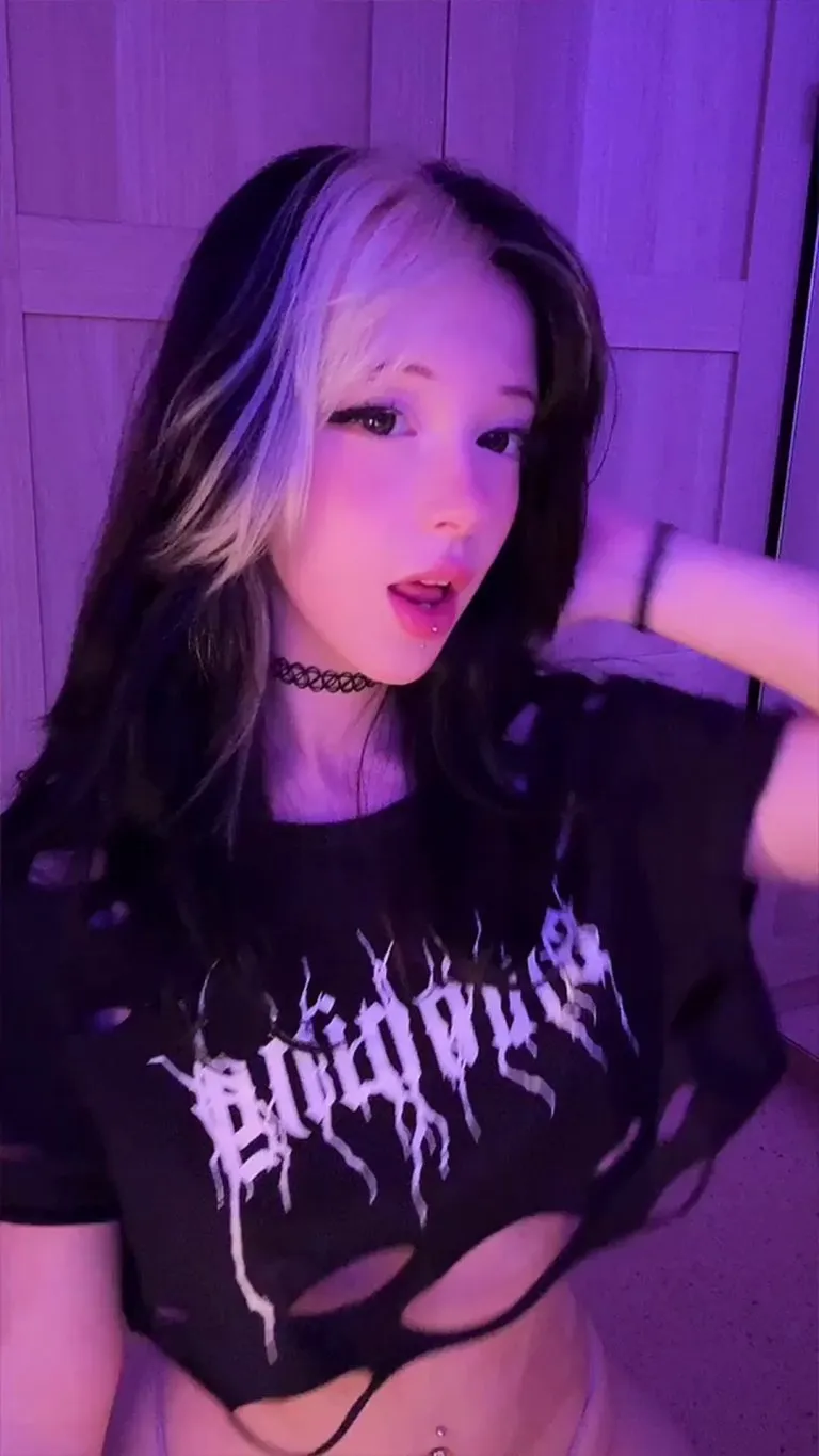 Waiting for u to cum on my face: