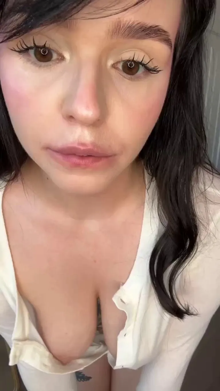 I like this top without the bra