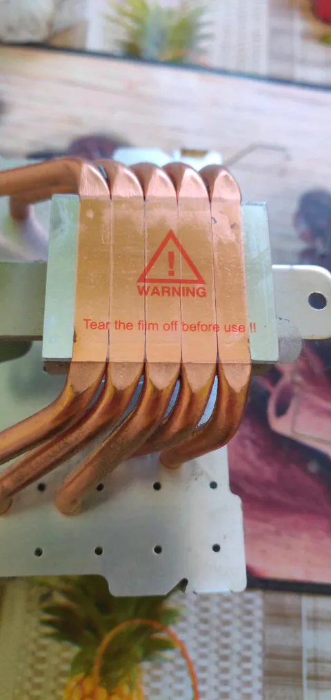 I've built my first gaming PC almost 6 years ago, (was a kid), aside from occasional crashes it worked perfectly fine through all these years. Once it crashed and put me in a 3k people queue in New World however I decided its time to clean it up and replace thermal compound.. This is what I found..