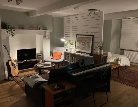 2 months since I moved into my first apartment :)