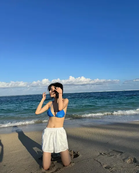 Kwon Eunbi ft. Kim Minju