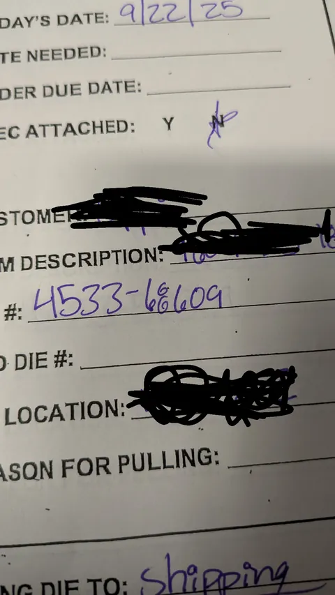 To make an "8". CS rep @ my work uses two small 6's..
