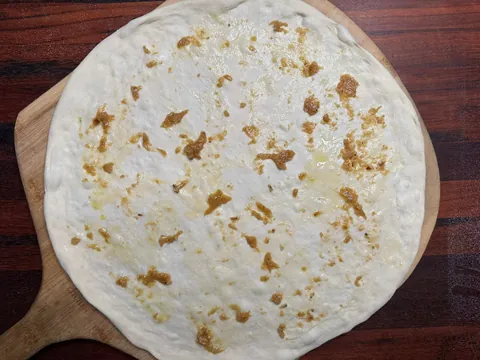 [Homemade] garlic and onion pizza