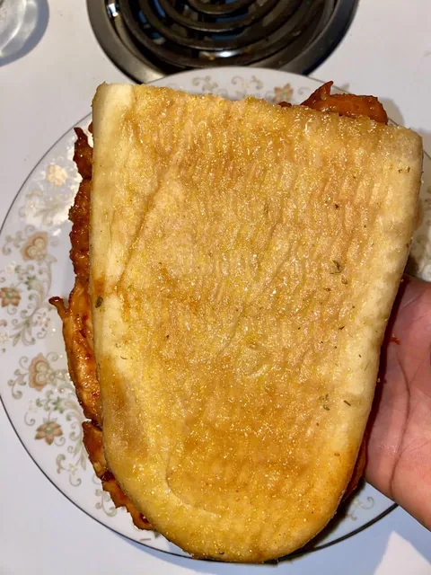 [Homemade] Hot Honey Chicken in Garlic Bread