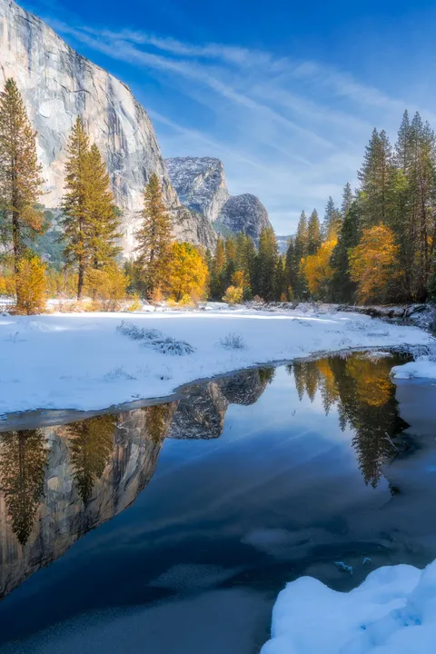 Yosemite at its best is when you see Fall and Snow together, Yosemite National Park, California [2998x2000][OC]
