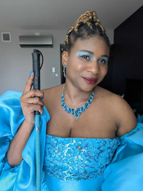 My SO is blind and I do her makeup, here's her annual Grammy Carpet look! Serving African Mermaid realness 🧜‍♀️