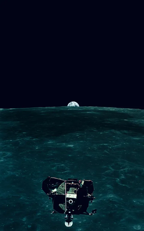 The loneliest photographer in the history of Humanity