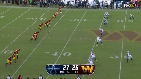 [Highlight] Thomas recovers the onside kick and returns it for a touchdown 