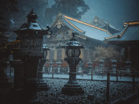 ITAP of a Japanese shrine in the rain