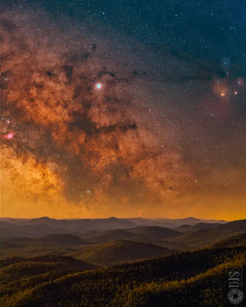 Most Milky Way images I see on here are taken with a wide angle lens. I took a different approach, and used a telephoto lens to get extreme details on our Galaxy and the foreground alike!