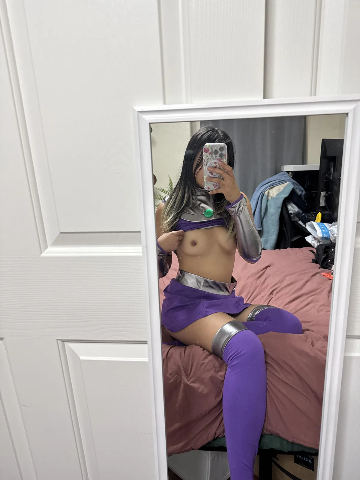 Starfire from Teen Titans by dreamypokipop