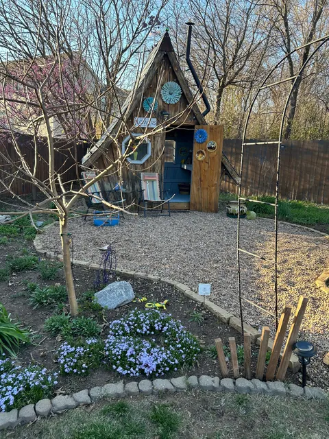 Fairy Shed…..just painted the interior.