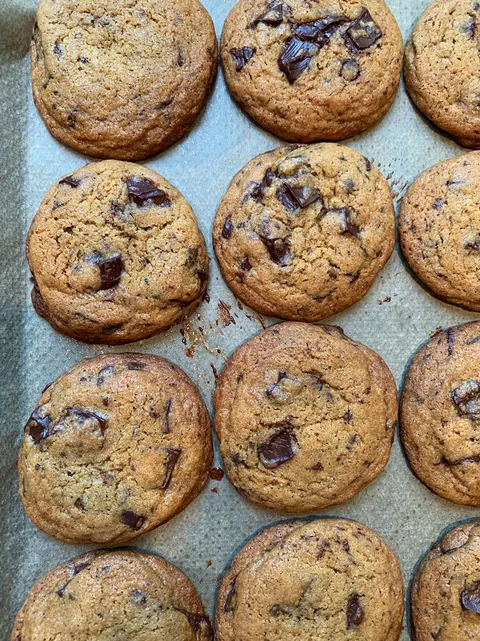 My girlfriend made these perfect chocolate chip cookies!