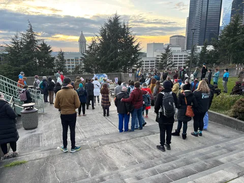 [OC] Nurses’ vigil for Alex Pretti, Harborview Medical Center, Seattle