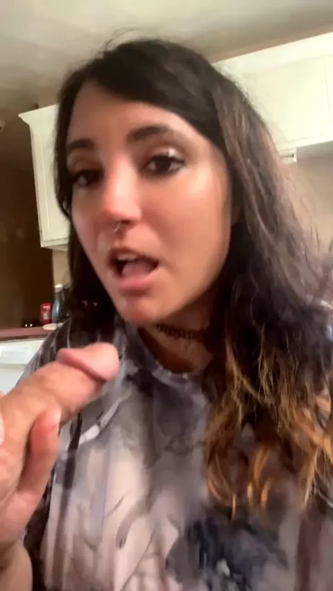 I’m addicted to sucking dick