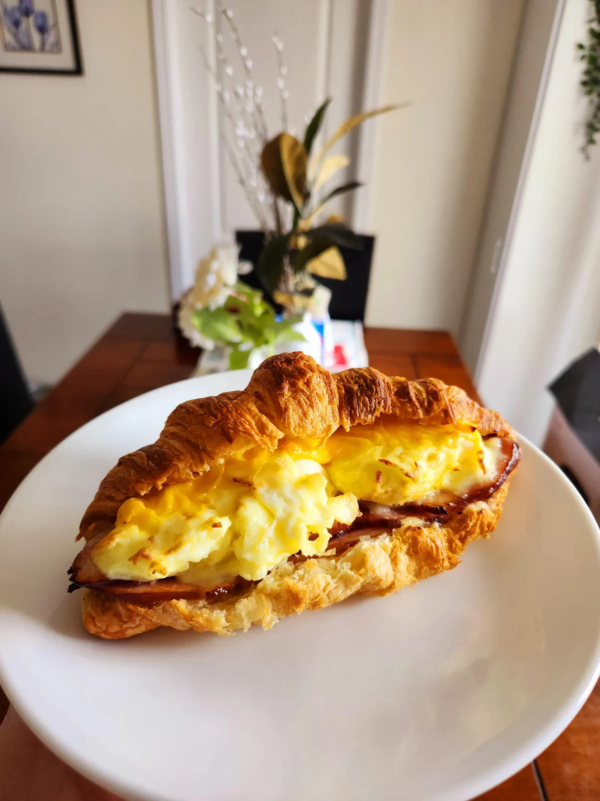 [Homemade] Breakfast Croissant Sandwich