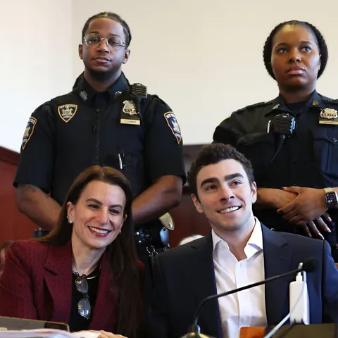 Luigi Mangione with his lawyer in NYC court, 12 December 2025