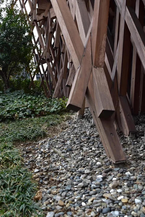 SunnyHills at Minami-Aoyama, Kengo Kuma and Associates. Tokyo Japan, Completed in 2013 [OC]