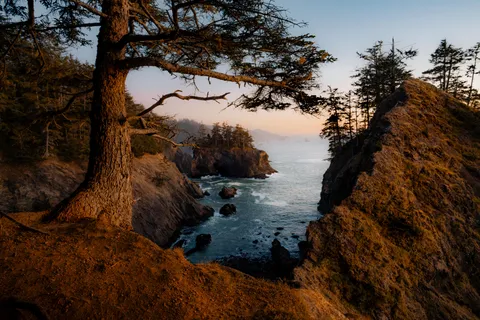 One of those places that leaves you speechless | Natural Bridges, OR [4151x2768] [OC]