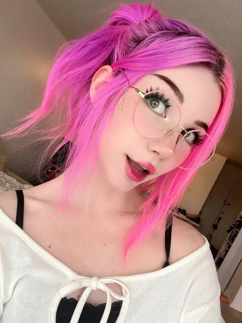 e-girls are too hot 🥵