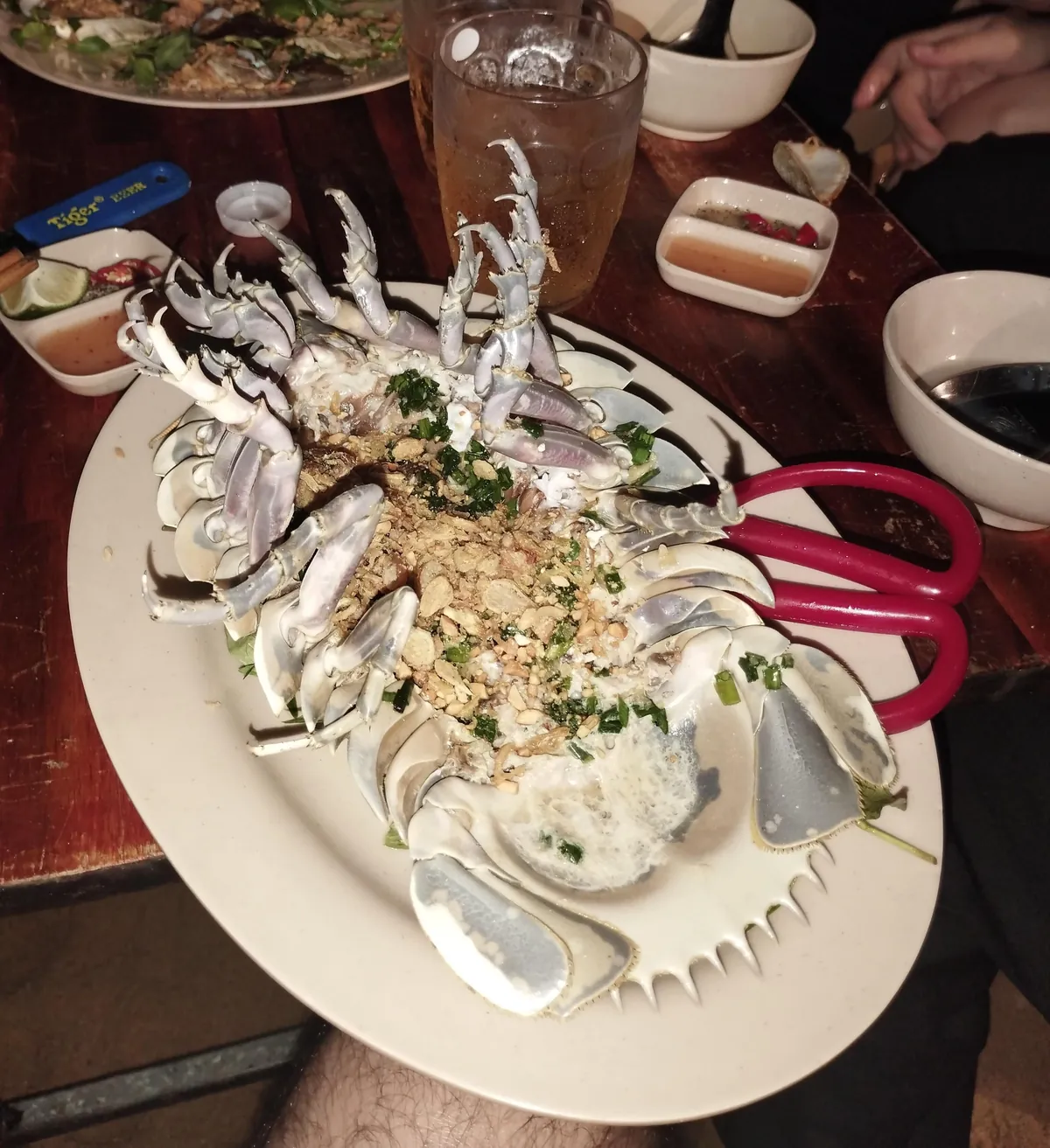[I ate] Bathynomus giganteus with fried and spring onions.