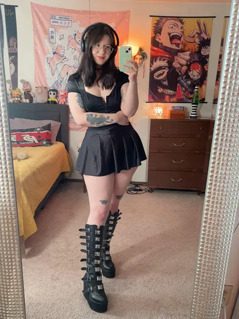 Feeling cute in my outfit today