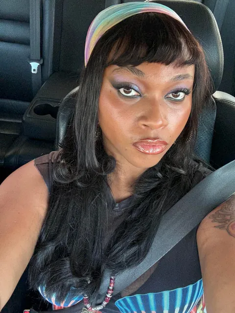 Eyeshadow + natural hair