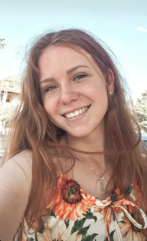 20F Hello! How do i look?