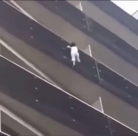 Dude climbed a building to save the kid’s life