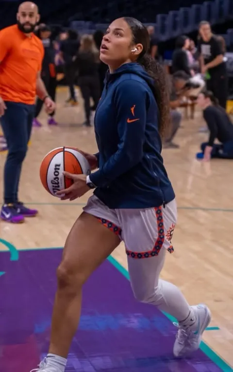 Veronica Burton- Basketball