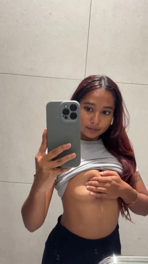 I think they’re perfect for my 4’9 body