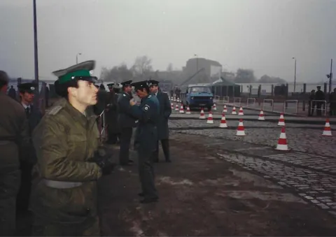 Unseen photos from inside East Berlin the day the Berlin Wall fell