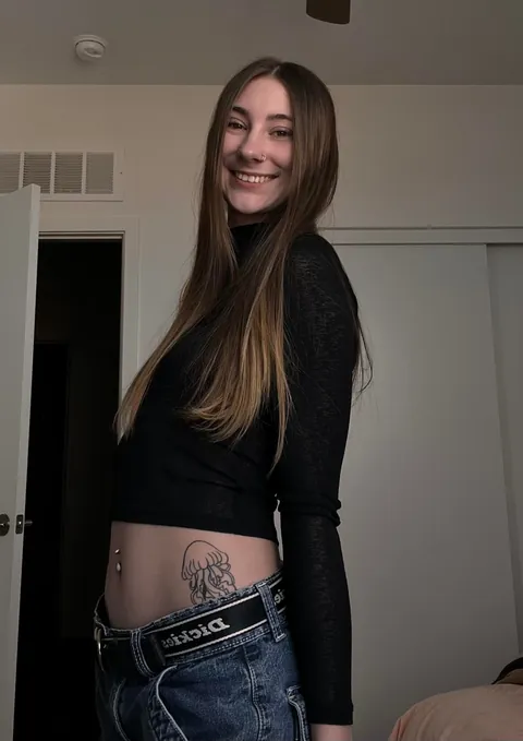 21F Roast me // do I go blonde again???