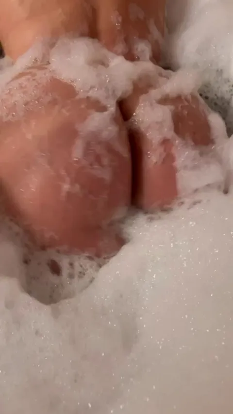 Get wet with me
